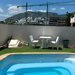 别墅 Cosy With Private Pool 丰希罗拉
