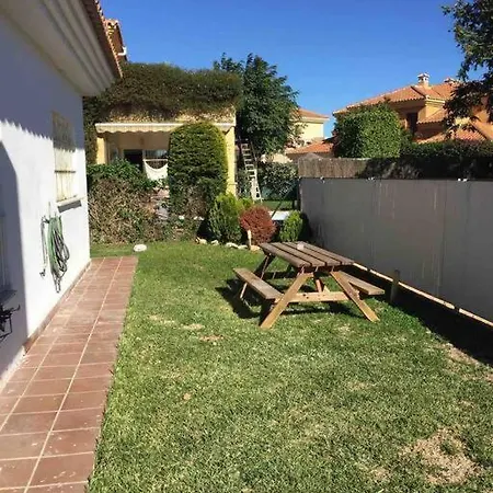 Cosy With Private Pool וילה