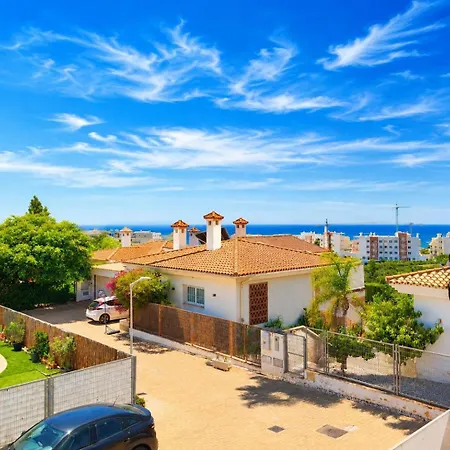 Cosy With Private Pool Villa *