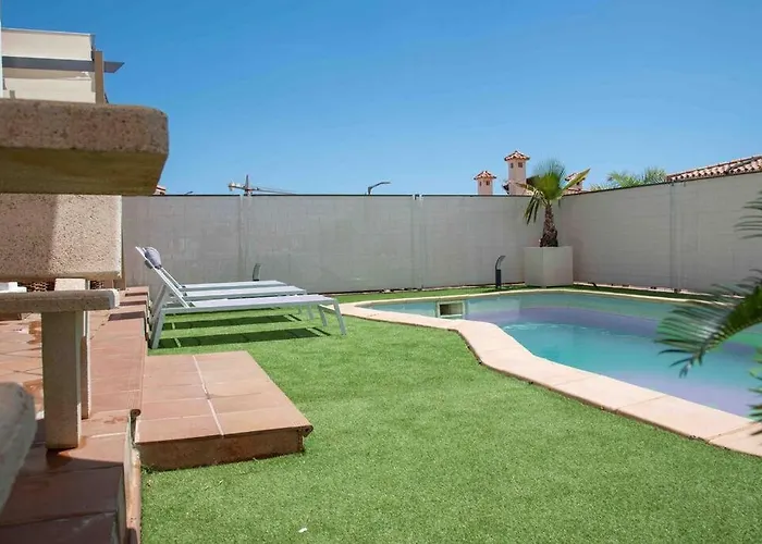 Cosy With Private Pool Fuengirola