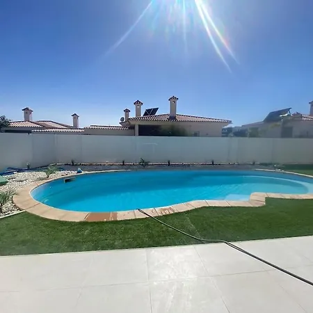 빌라 Cosy With Private Pool