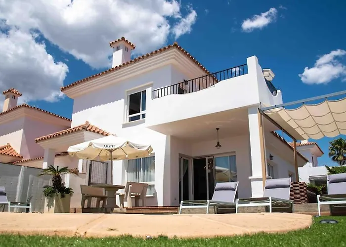 Cosy With Private Pool